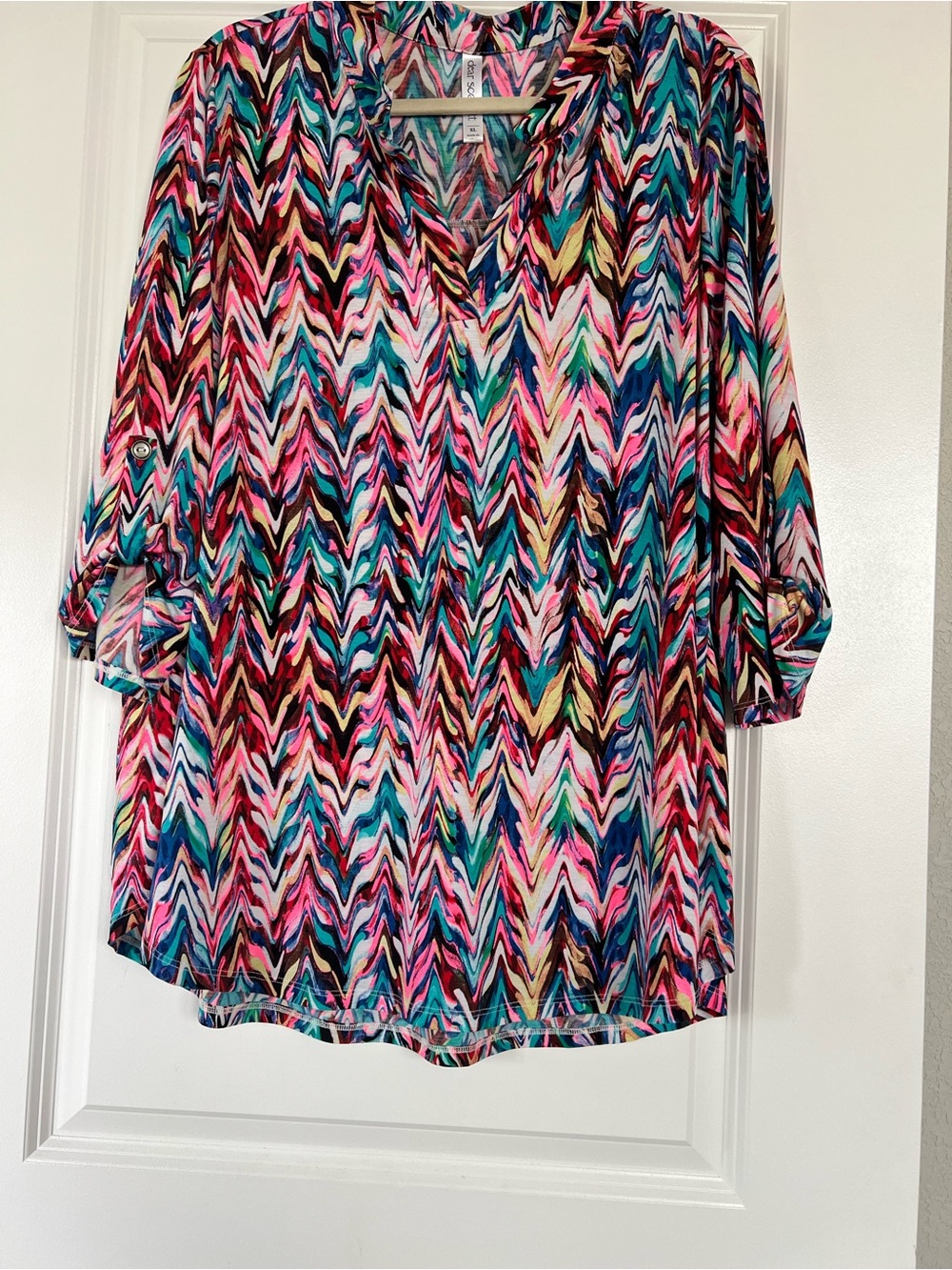 Dear Scarlett Chevron-Print V-Neck Tunic Top in Multicolor